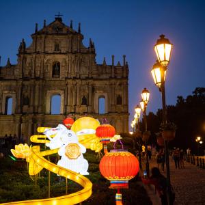 Lanterns Light Up Hong Kong For Mid-Autumn Festival